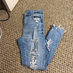 American Eagle Outfitters Light Blue Distressed Skinny Jeans
